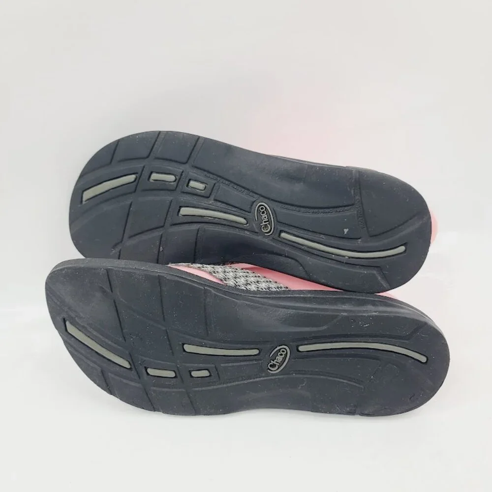 Chaco Women's Gray Black Classic Slip-On Casual Thong Sandal Size US‎ 7